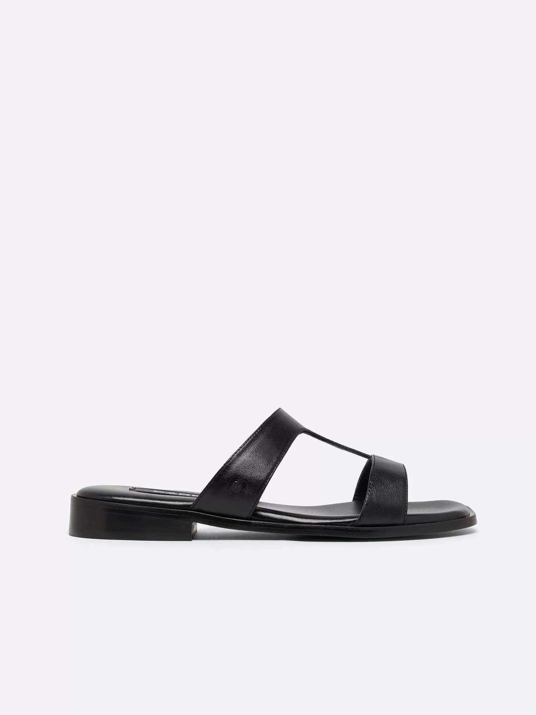 Women Carel Sandals And Mules-Black Leather Flat Mules